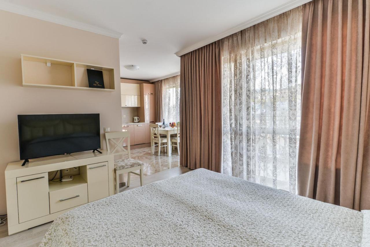 Villa Florence Boutique Apart Hotel Święty Włas Zewnętrze zdjęcie